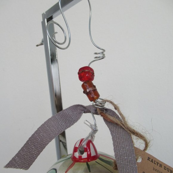 Glory Haus Glass Ball Christmas Ornament w/ Beaded Hook Nativity 3.5" diameter - Picture 8 of 9